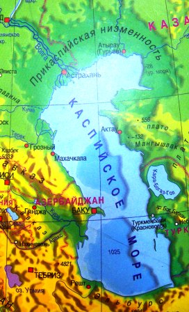 Каспийское или Гирканское море ...  вливается из Скифского океана в заднюю сторону Азии.